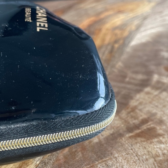 Chanel Patent Leather Makeup Pouch - Picture 4 of 4